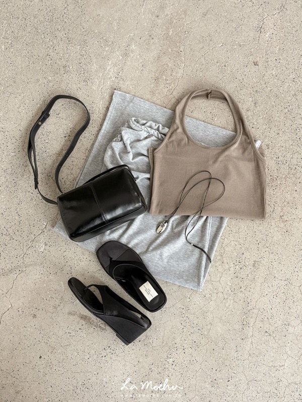 繞脖挖肩滾邊棉質背心